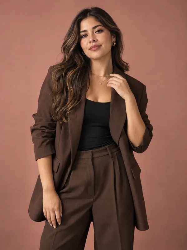 Lucía — fashion and jewellery